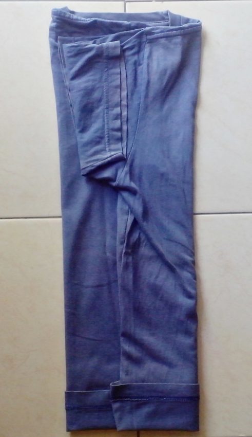lipat-bagian-kaos-kanan-ke-arah-kiri