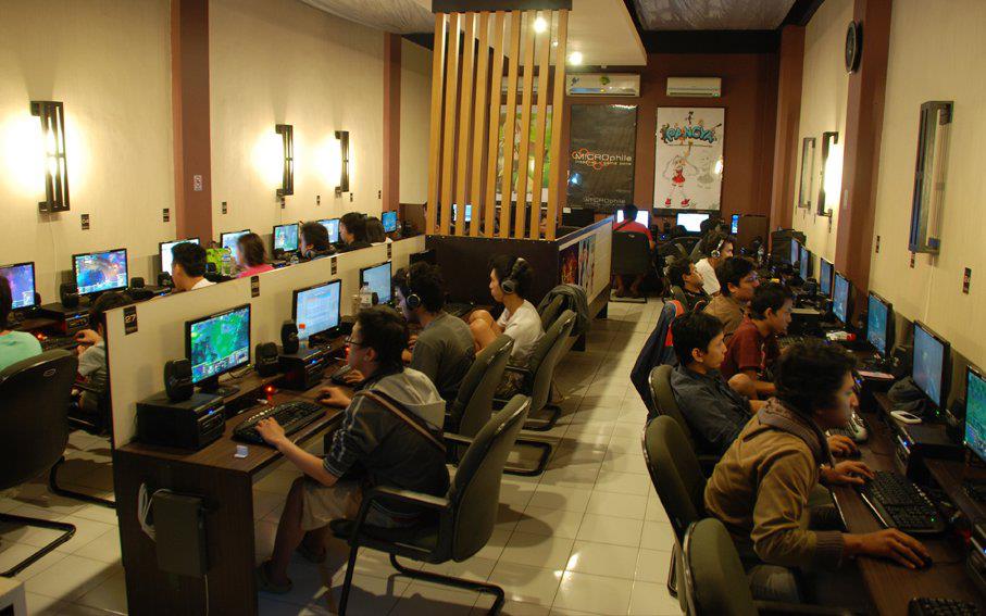 Tip Memulai Bisnis Warnet  dengan Hasil Puluhan Juta