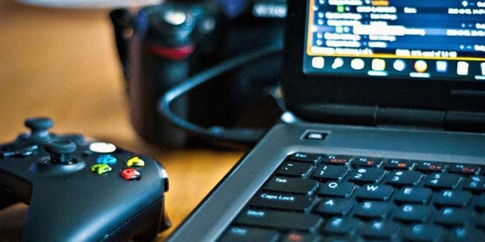 membeli laptop gaming