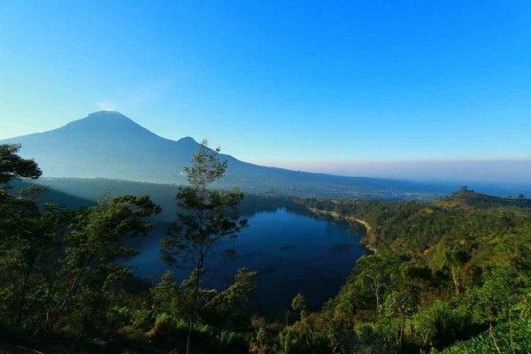 wisata bukit seroja