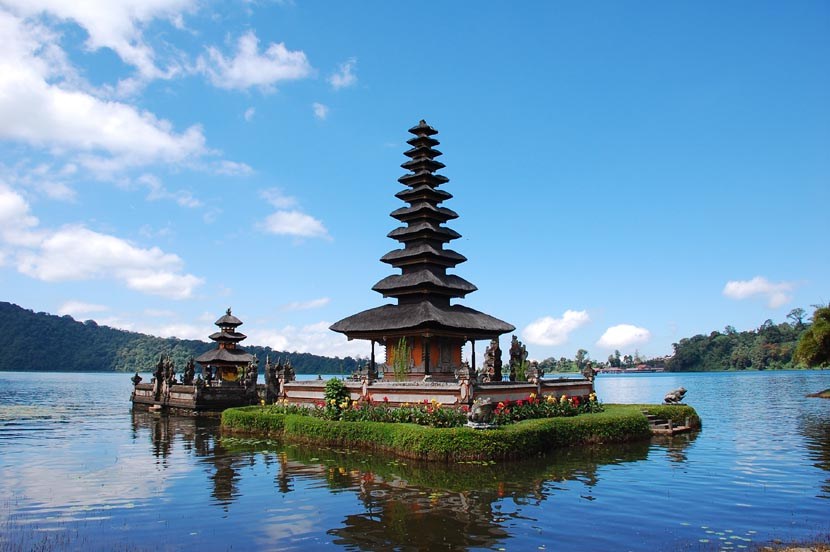 Danau Beratan