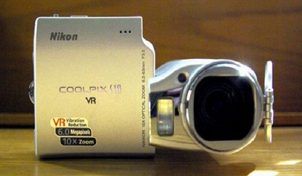 Desain Kamera Paling Nyeleneh