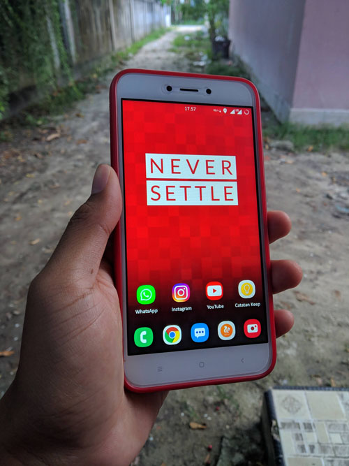 Smartphone dengan Internal Storage Kecil