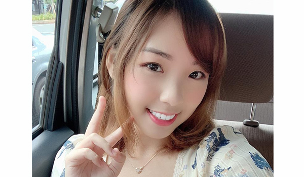 Creator Facebook Gaming cantik