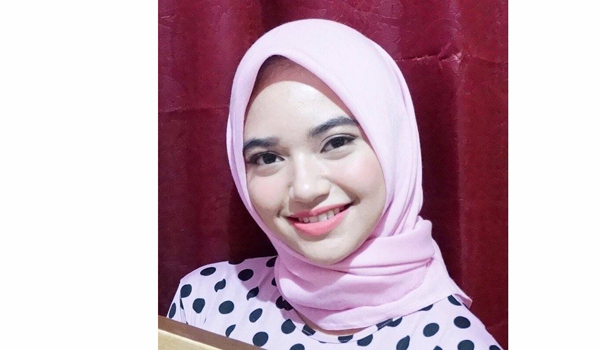 Creator Facebook Gaming cantik